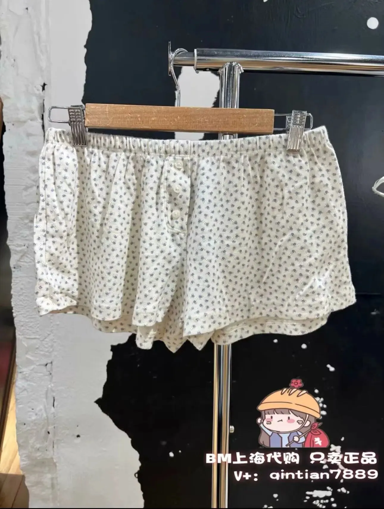 LVSANW Casual Women Soft Cotton Front Buttons Shorts 2024 Summer Vintage Low Waist Female Chic Bottoms